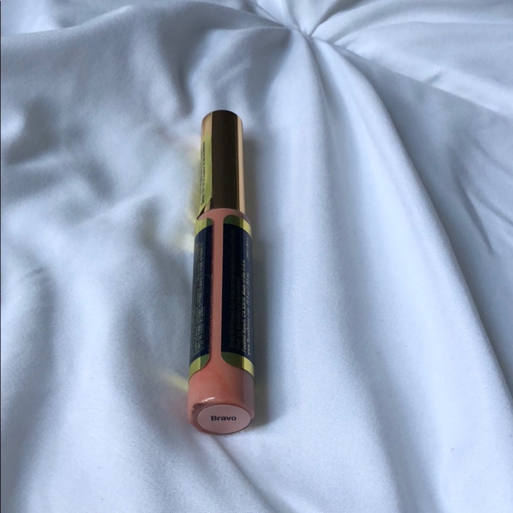 Bravo Lipsense